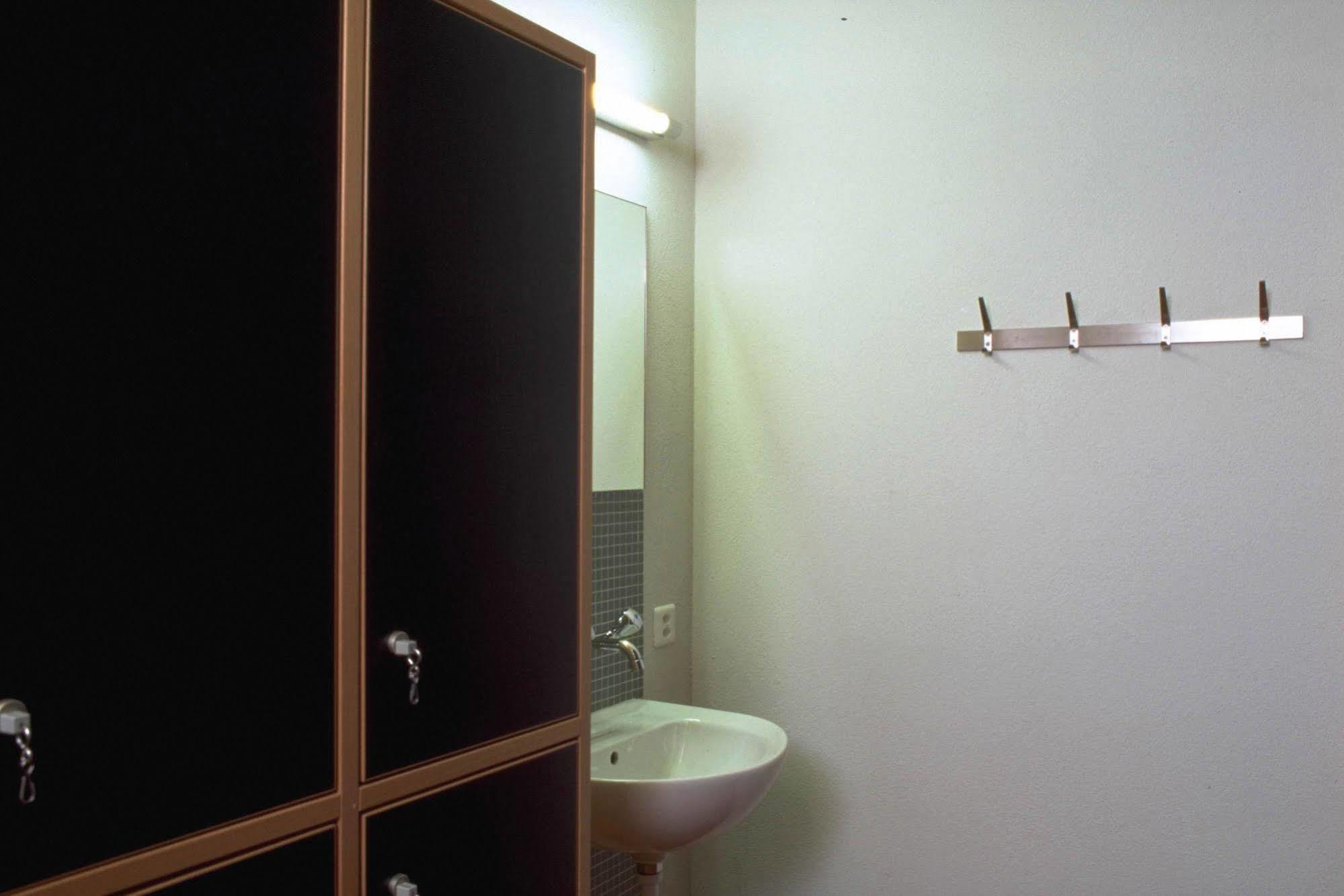Zurich Youth Hostel Luaran gambar