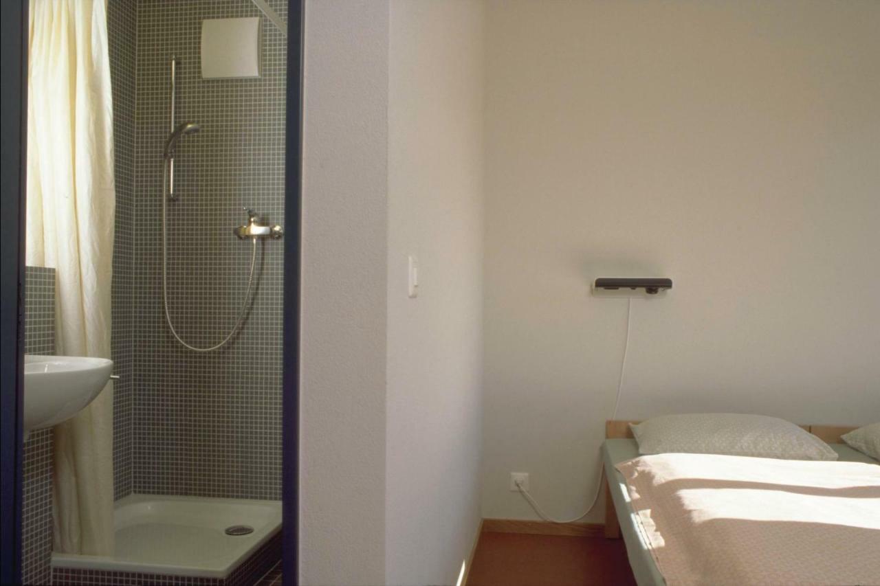 Zurich Youth Hostel Luaran gambar
